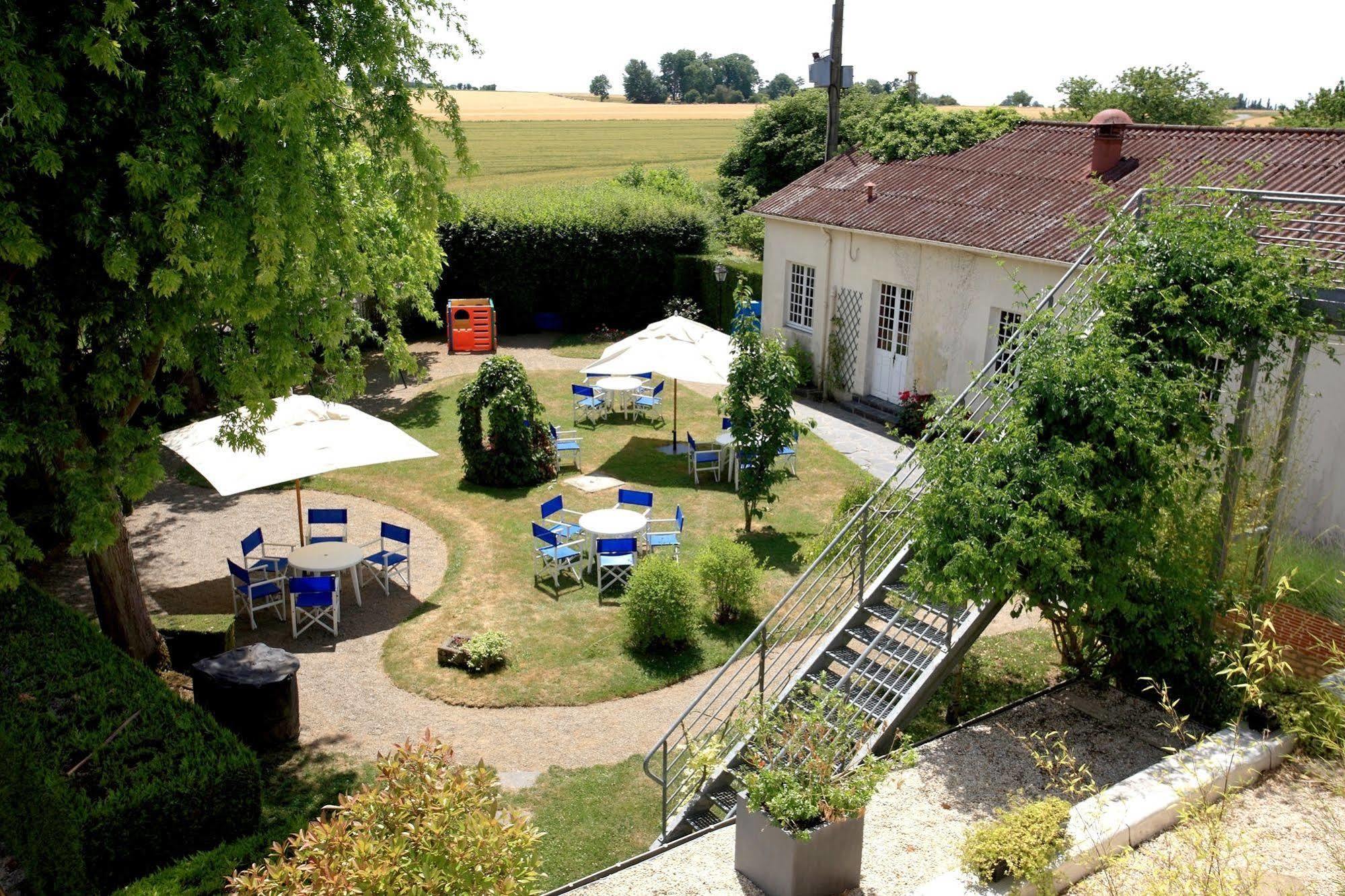 Logis Hotel Restaurant Le Faisan Dore Argentan Dış mekan fotoğraf